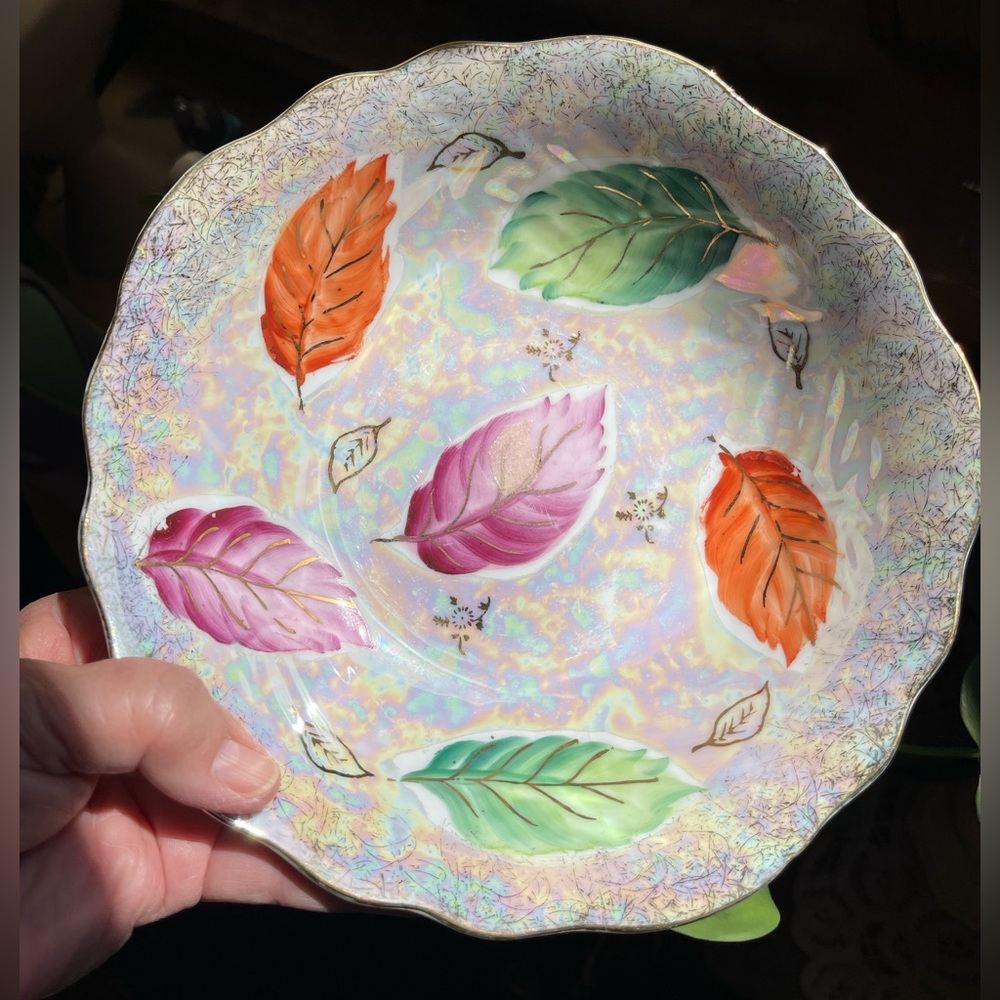Vintage iridescent fall leaves bowl